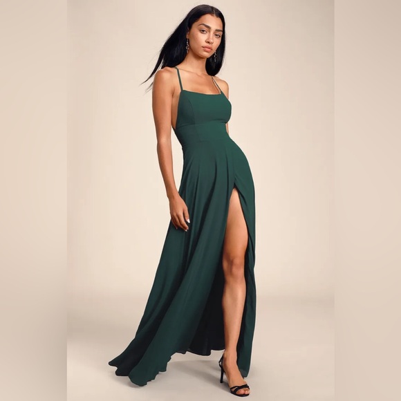 Elegant Green Maxi Dress - Picture 1 of 4